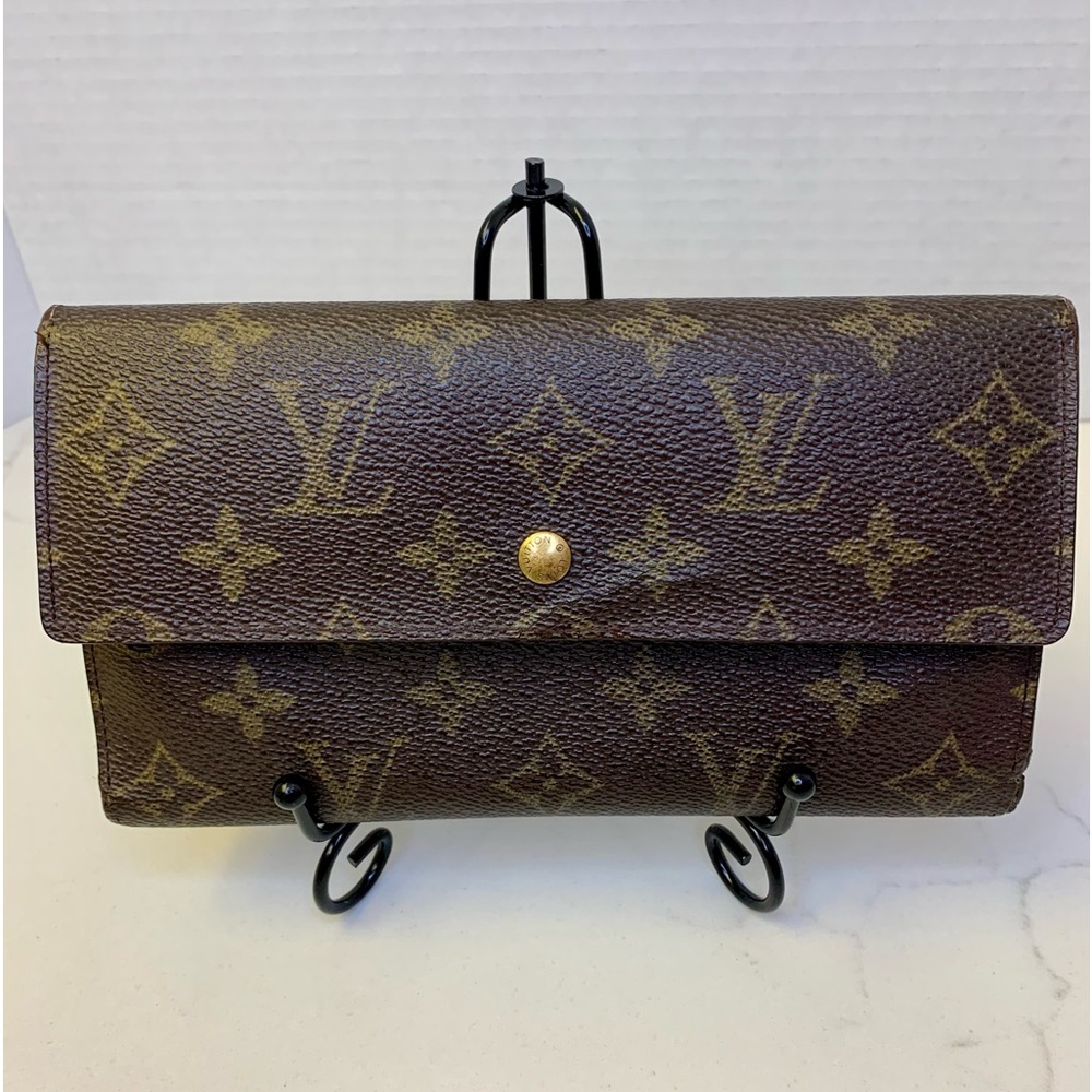 Authentic Louis Vuitton Vintage Wallet